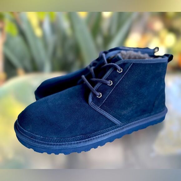 🔥 UGG Winter Snow Neumel Chukka Shearling Boots Shoes Size 7 EU 40 - Picture 1 of 12